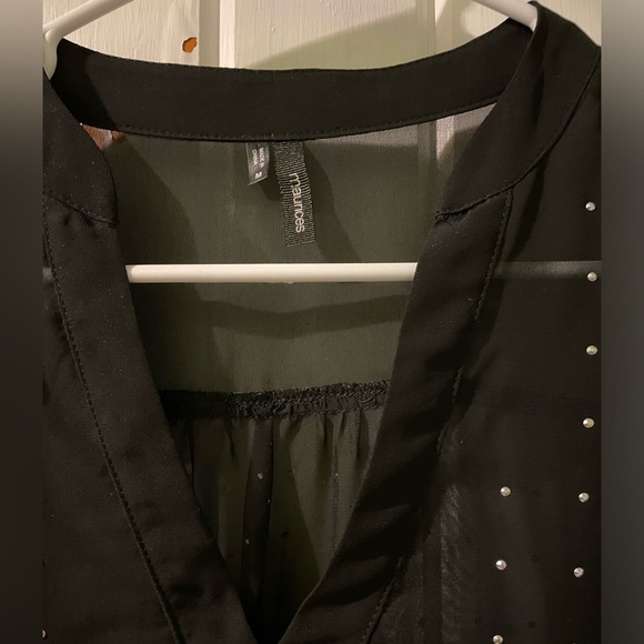 Maurice’s sheer embellished blouse-medium like new - Picture 3 of 4